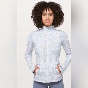 $118 LuluLemon Define Jacket Jasmine White Multi size 4